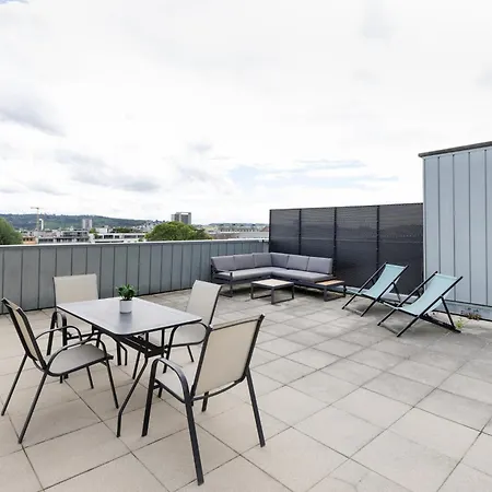 Διαμέρισμα Views & Spacious Living With Rooftop Terrace Μπίελ/Μπιένε
