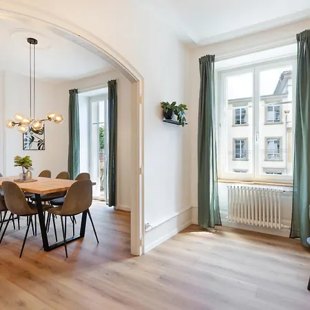 Views & Spacious Living With Rooftop Terrace Daire