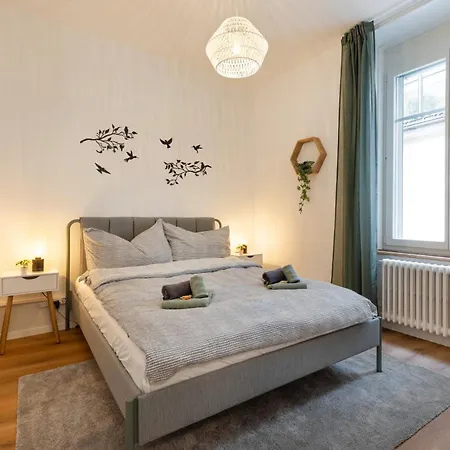 Daire Views & Spacious Living With Rooftop Terrace