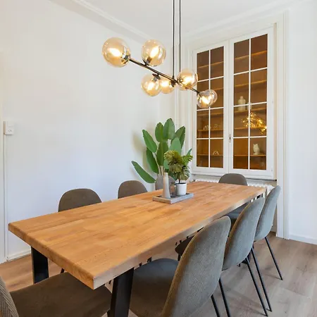 Διαμέρισμα Views & Spacious Living With Rooftop Terrace *