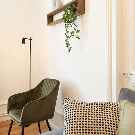 Views & Spacious Living With Rooftop Terrace Διαμέρισμα Μπίελ/Μπιένε