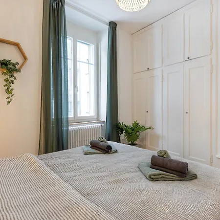 Views & Spacious Living With Rooftop Terrace Biel