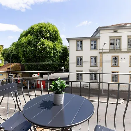 Διαμέρισμα Views & Spacious Living With Rooftop Terrace
