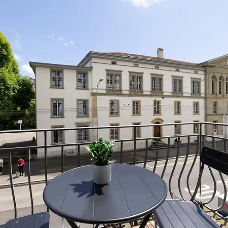 Views & Spacious Living With Rooftop Terrace Διαμέρισμα Μπίελ/Μπιένε