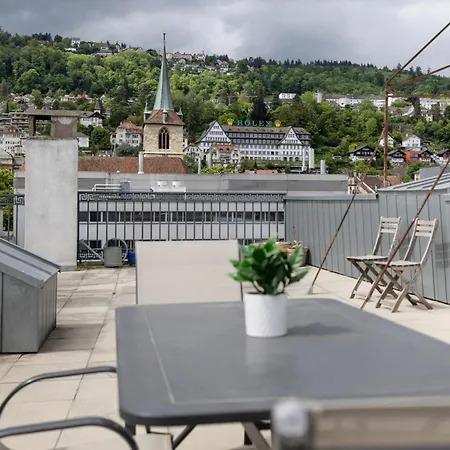 Views & Spacious Living With Rooftop Terrace Daire *
