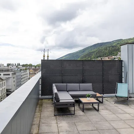 Views & Spacious Living With Rooftop Terrace Daire